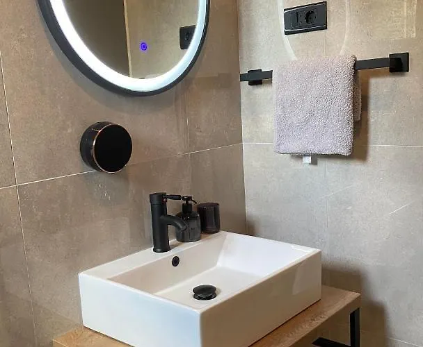 Alba Maris Biograd Na Moru